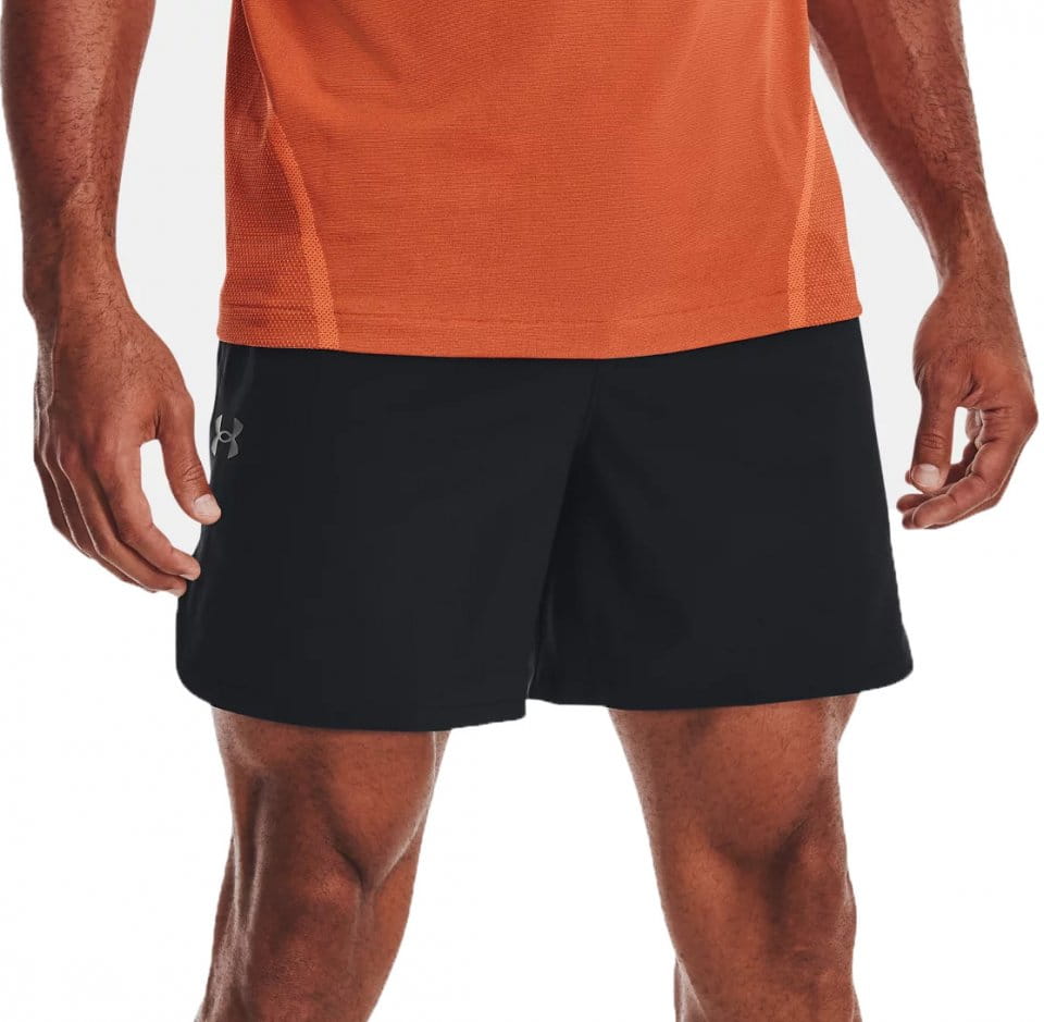 Korte broeken Under Armour UA Peak Woven Shorts-BLK